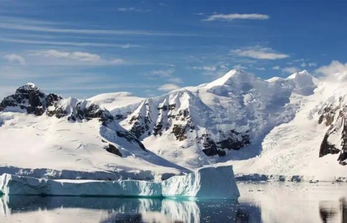 جبال ووديان تحت الجليد… اكتشاف جديد تحت القطب الجنوبي