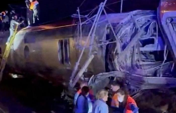 فاجعة في الأندلس.. 21 قتيلاً وعشرات الجرحى في تصادم قطارين