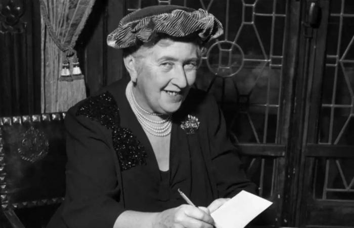 لغز الـ 11 يوماً.. كيف تحولت أغاثا كريستي إلى بطلة "جريمة غامضة"؟