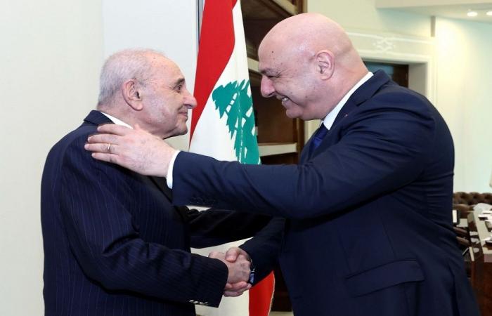 تمسك لبناني بالـ”ميكانيزم”.. وترقب للقاء عون – بري