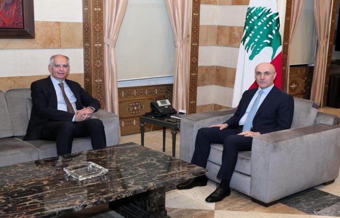 التحضيرات لمؤتمر دعم الجيش بين الحجار والسفير الفرنسي