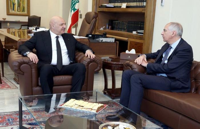 التحضيرات لمؤتمر دعم الجيش بين عون وماغرو