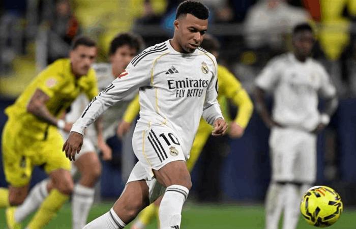 مبابي يقود ريال مدريد للصدارة بثنائية في شباك فياريال