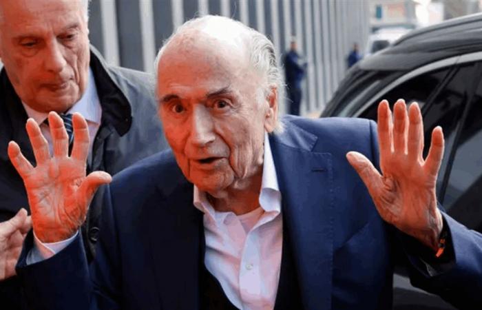 بلاتر يدعو المشجعين لمقاطعة مونديال 2026 في الولايات المتحدة