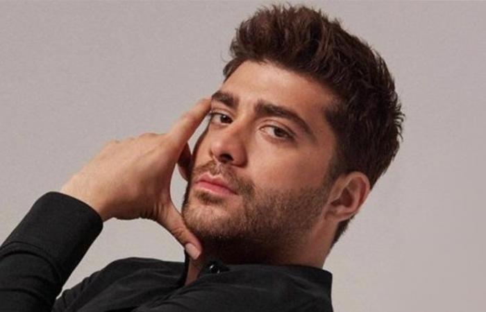 بعد طرده من العمل.. فريق مسلسل "شراب التوت" التركي يودع بطله (فيديو)