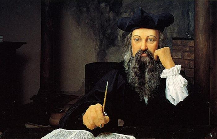 تنبؤات نوستراداموس المخيفة تعود إلى الواجهة: حرب عظيمة لـ7 أشهر