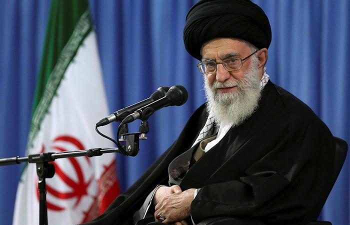 خامنئي: إيران صامدة