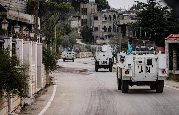 بالفيديو- أهالي بلدة زوطر يعترضون دورية لليونيفيل