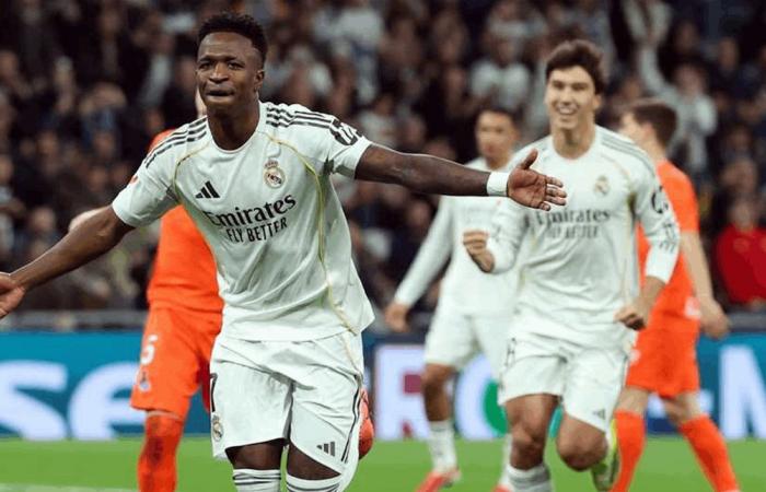 ريال مدريد يمطر سوسيداد برباعية.. ويصعد للصدارة مؤقتا