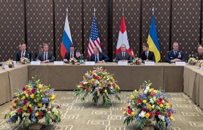 انتهاء اليوم الأول من المباحثات بشأن أوكرانيا في جنيف