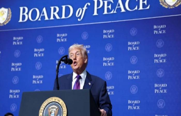 ترامب يحدد 10 أيام للتوصل إلى حل مع إيران