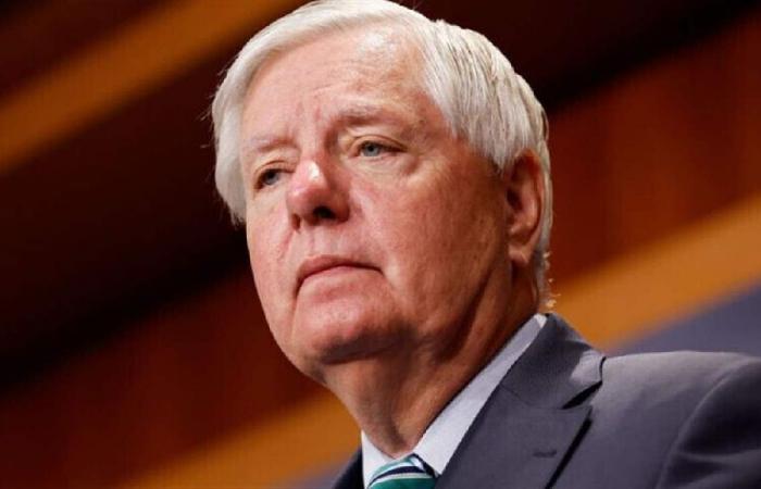 غراهام يحثّ ترامب على عدم تجاهل خيار ضرب إيران