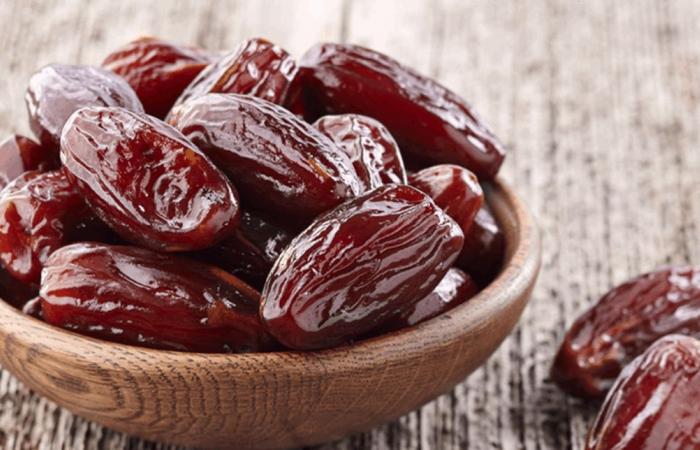 "التمر" عند السحور.. خيار مثالي في رمضان وهذه فوائده