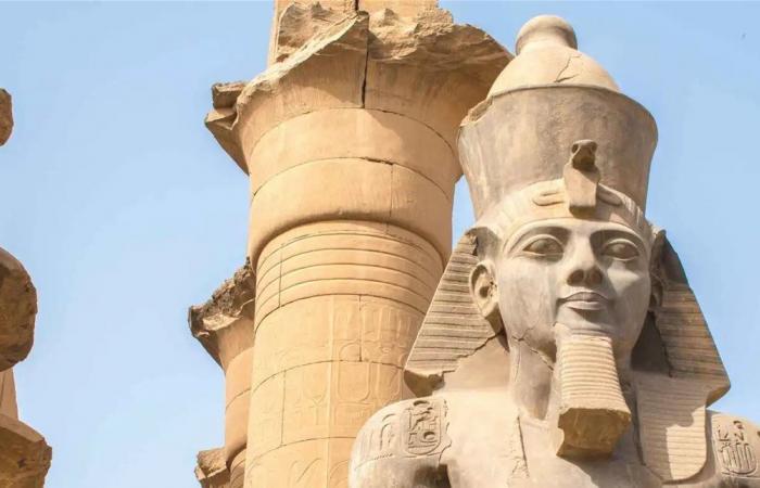 "معجزة" هندسية وفلكية تبهر العالم.. شاهدوا بالفيديو تعامد الشمس على وجه رمسيس!