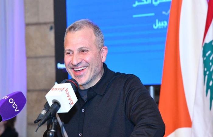 باسيل: تأخذون البلد إلى عملية انتخابية مطعون فيها