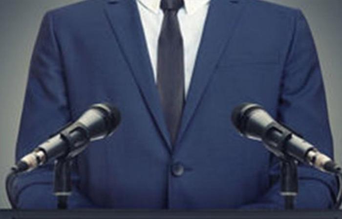 بالفيديو... نائب لبنانيّ برفقة إبنته الصغيرة أمام البرلمان