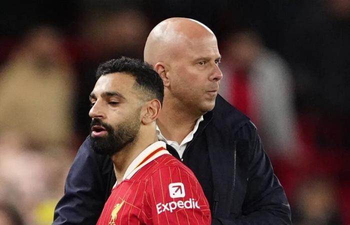 سلوت يخرج عن صمته: محمد صلاح "استثنائي" والانتقادات لا تعكس الواقع