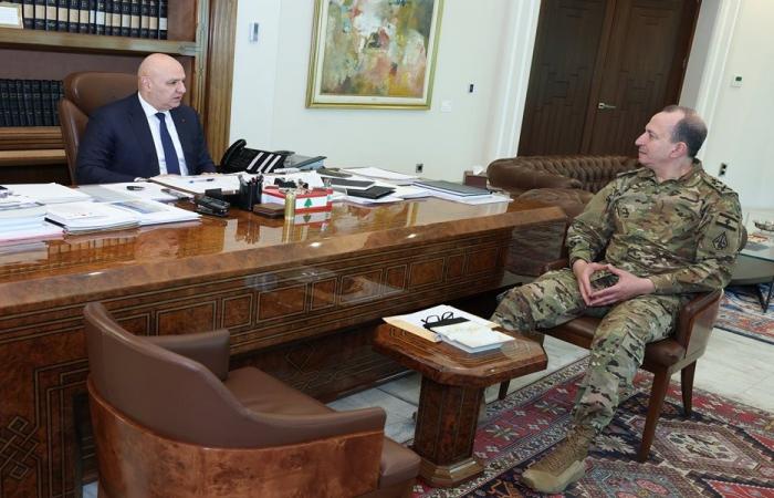 هيكل في بعبدا… والتطورات بالجنوب محور البحث