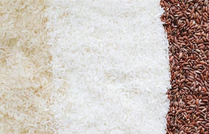 هل الكينوا أفضل من الأرز البني للبروتين والألياف؟