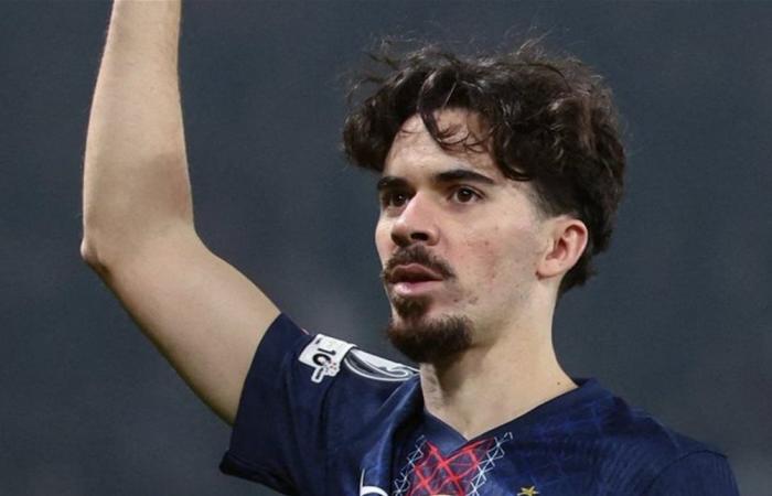 فيتينا يحسم موقفه بشأن مغادرة باريس سان جيرمان