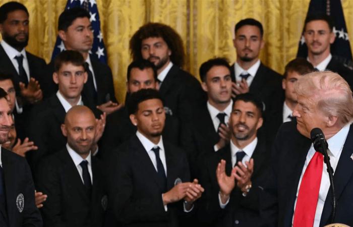 ترامب استقبل ميسي ورفاقه في البيت الأبيض: تعادلتم مع أفضل نادٍ مصري