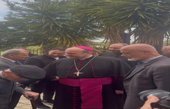 بـ “أمان الجيش” السفير البابوي “يحجّ” إلى مسيحيـي القطاع الشرقي