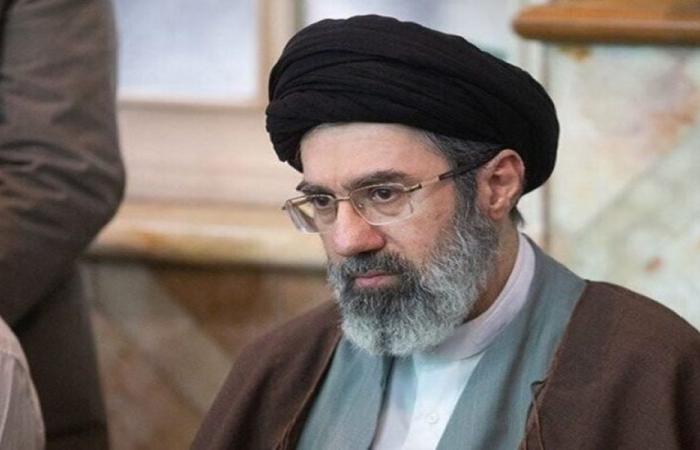 خامنئي: استمرار عمل المسؤولين المعينين دون قرارات جديدة