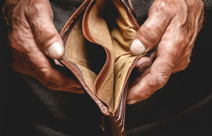 874 ألف لبناني على خط الفقر