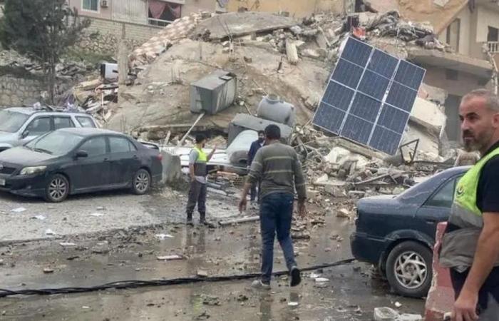 غارة على مبنى سكني في تول (صور)