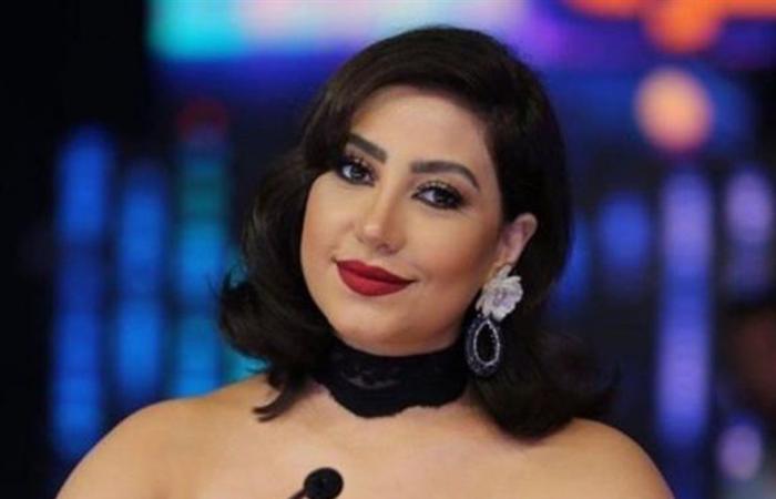 ابن بوسي يلفت الأنظار.. هل يشبه والدته؟