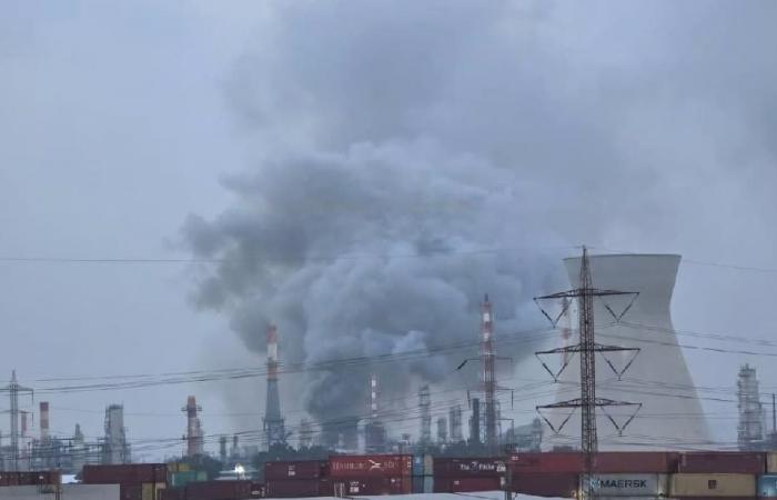 بالفيديو- سقوط صاروخ إيراني عنقودي وسط إسرائيل