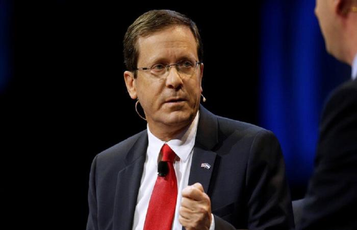 الرئيس الإسرائيلي: طرد السفير الإيراني من لبنان حدث تاريخي