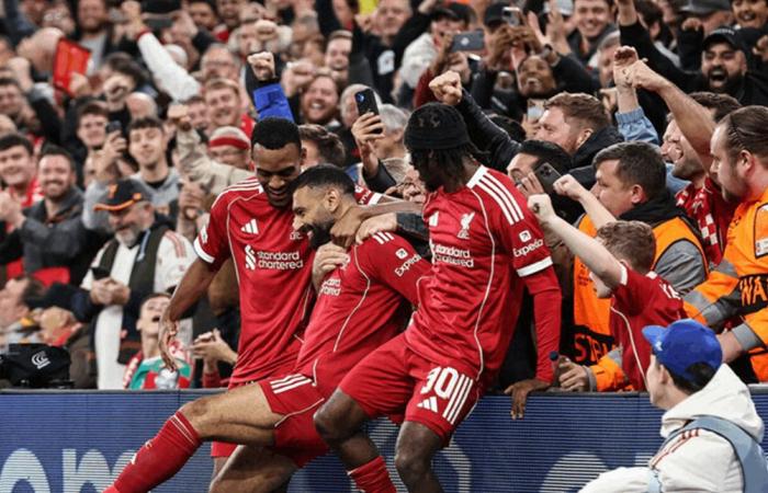 وداع صلاح يهز غرفة ملابس ليفربول.. رسائل مؤثرة من زملائه ونجومه السابقين (صور)