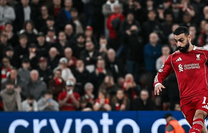 صحيفة تكشف كواليس الرحيل.. صلاح يتنازل عن ملايين لإنهاء مشواره مع ليفربول