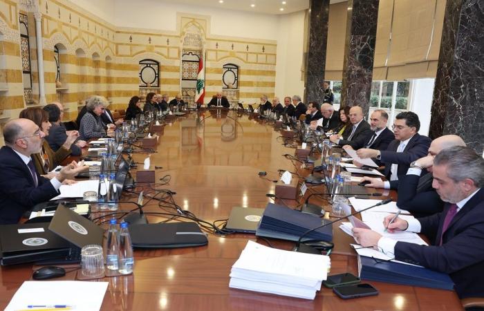 اتجاه لمقاطعة وزراء الثنائي الشيعي للجلسة