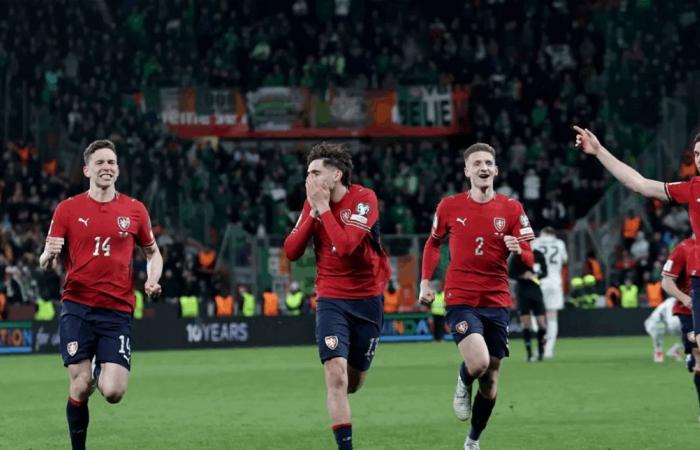 الدنمارك والتشيك إلى النهائي.. مواجهة حاسمة على بطاقة المونديال