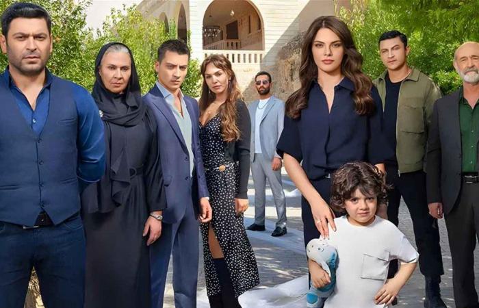 ارتبطا رسميا.. قصة حب تجمع بين بطلي مسلسل "المدينة البعيدة"! (صورة)