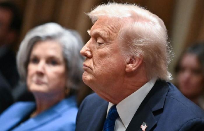 ترامب: افتحوا المضيق… الثلثاء يوم حاسم في إيران