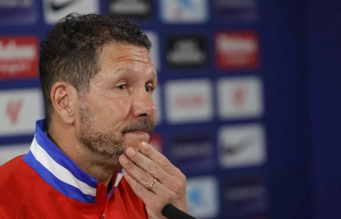 المدرب الأرجنتيني سيميوني يتجاهل شكوى برشلونة الأخيرة