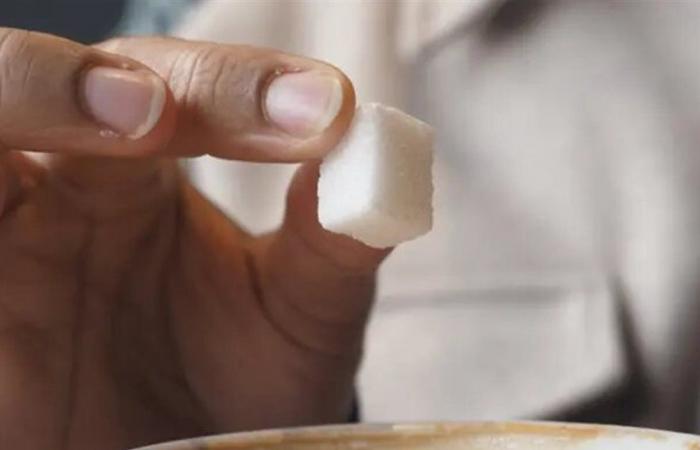 بين السكر والسعرات.. أيهما أكثر أهمية لسكر الدم؟