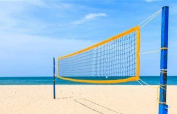 ودية في الطائرة الشاطئية للبنان أمام عمان في الصين