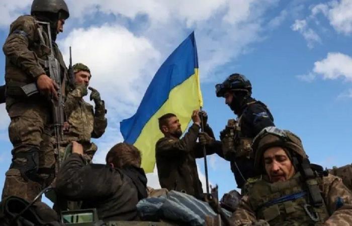 إقالة قائد عسكري أوكراني بعد صور “الجنود الجوعى”