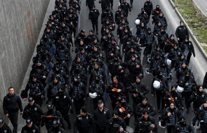 عشية عيد العمال… توقيفات تهزّ الشارع التركي