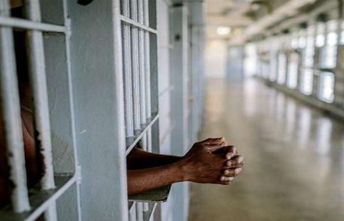 محكمة في موغلا تسجن شابًا 14 عامًا بعد وفاة زوجته إثر صفعة