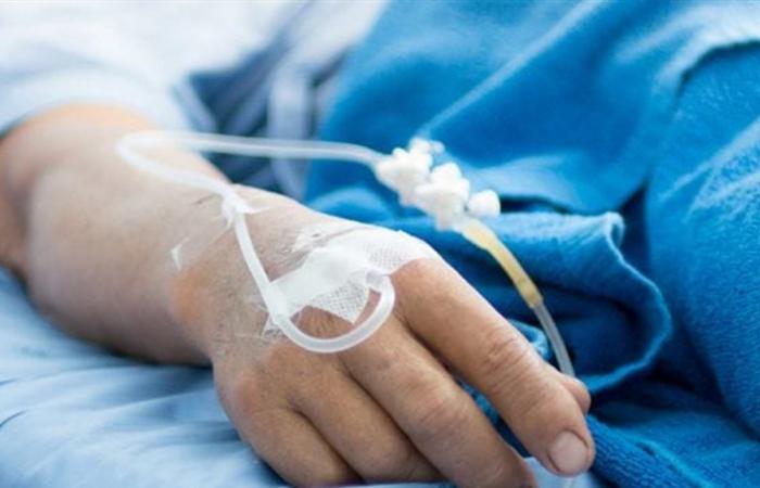 أطلت من على فراش المرض داخل المستشفى.. فنانة شهيرة تتعرّض لانتكاسة صحية مُفاجئة
