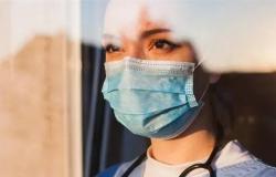 استدرجها بحجة علاج والدته… ضبط متهم بالتحرش بممرضة