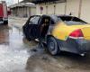 عراقي يحرق سيارته احتجاجا على غرامة مرورية