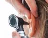 "كورونا" يتسبب في فقدان السمع وطنين الأذن