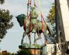 مدينة أميركية تزيل تمثالين لقياديين مؤيدين للعبودية