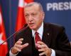 أردوغان يحث الأتراك على الاحتفاظ بمدخراتهم بالليرة